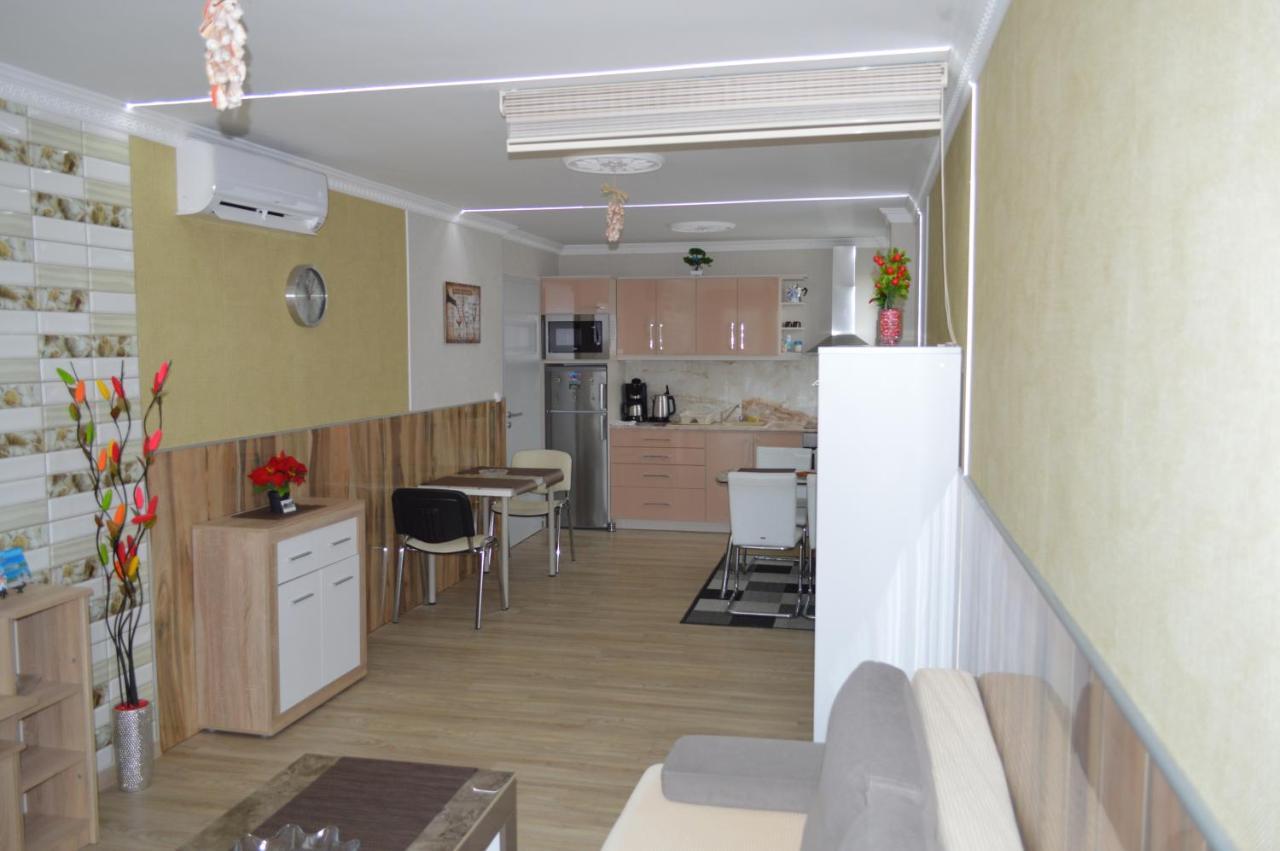 Апартаменти Siofok Ezuestpart Granada 2 Koezvetlen Vizparti Apartman Екстер'єр фото