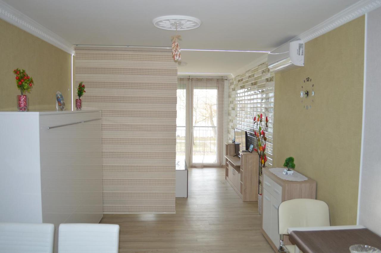 Апартаменти Siofok Ezuestpart Granada 2 Koezvetlen Vizparti Apartman Екстер'єр фото