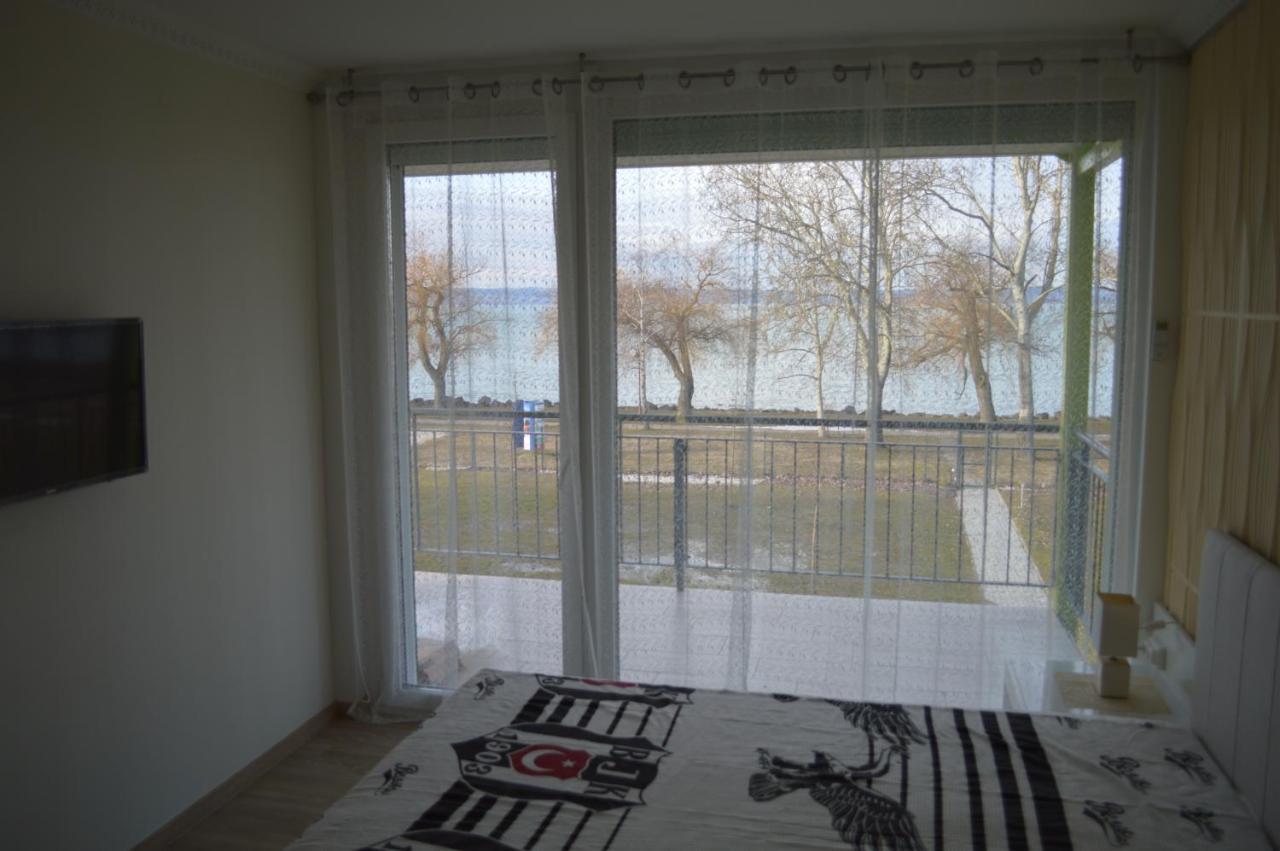 Апартаменти Siofok Ezuestpart Granada 2 Koezvetlen Vizparti Apartman Екстер'єр фото